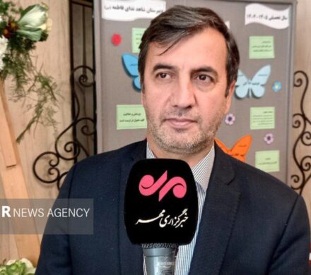 فرماندار ری: تحقیق و تجربه عملی، جایگزین محفوظات در مدارس شود