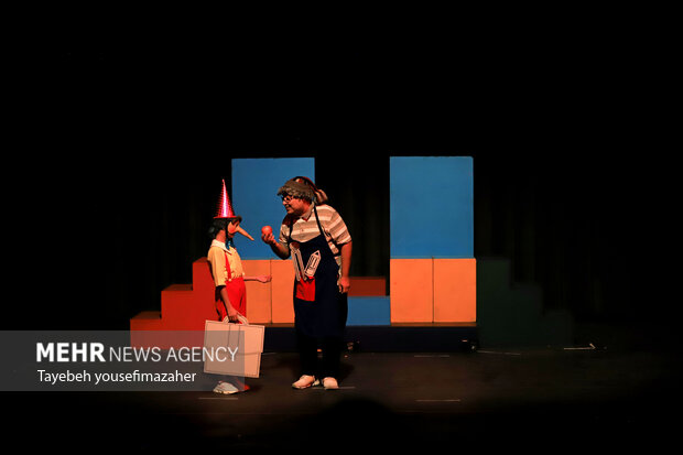 اجرای نمایش «پینوکیو» در جشنواره بین‌المللی تئاتر کودک‌ و نوجوان همدان