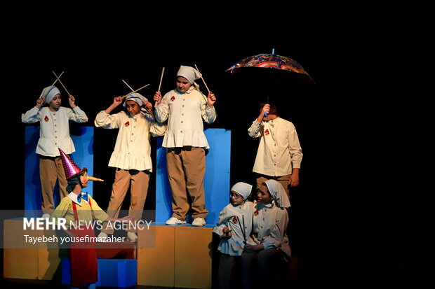 اجرای نمایش «پینوکیو» در جشنواره بین‌المللی تئاتر کودک‌ و نوجوان همدان