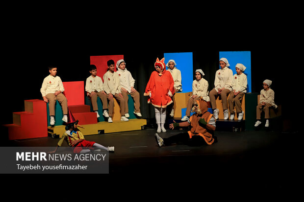 اجرای نمایش «پینوکیو» در جشنواره بین‌المللی تئاتر کودک‌ و نوجوان همدان