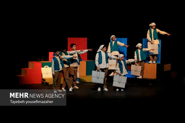 اجرای نمایش «پینوکیو» در جشنواره بین‌المللی تئاتر کودک‌ و نوجوان همدان