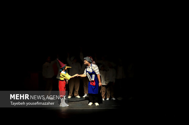 اجرای نمایش «پینوکیو» در جشنواره بین‌المللی تئاتر کودک‌ و نوجوان همدان