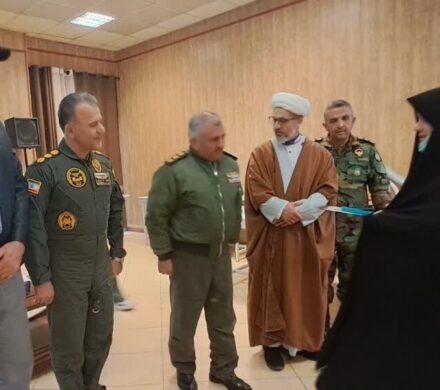 تکریم مادران و همسران شهدا وجانبازان دفاع مقدس درپایگاه چهارم هوانیروز