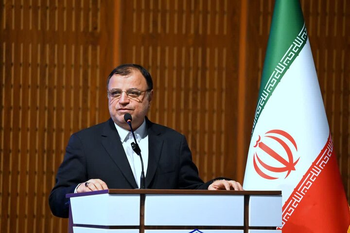 استاندار گلستان: دستگاه‌های اجرایی از دانشگاه‌ها عقب مانده‌اند