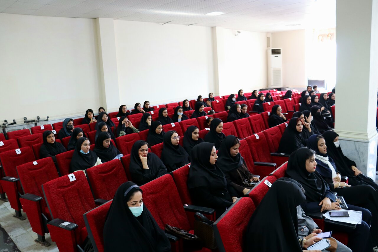 مراسم روز دانشجو در دیّر برگزار شد