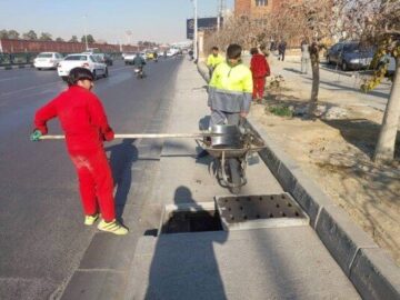 اجرای روزانه طرح‌های لایروبی و برگ‌تکانی در منطقه ۹ تهران