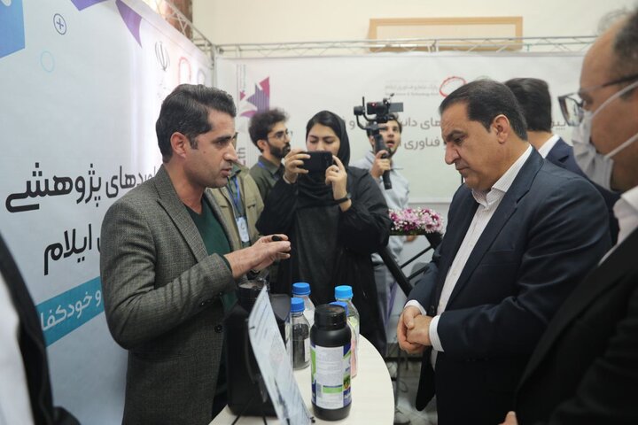 افتتاح نمایشگاه دستاوردهای علمی و پژوهشی در ایلام