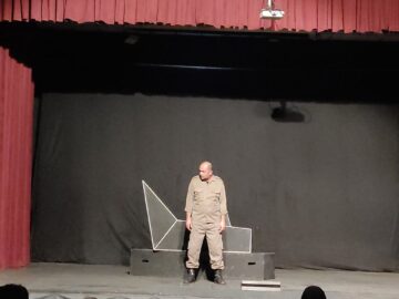 اجرای نمایش «سگ هار» در نوشهر